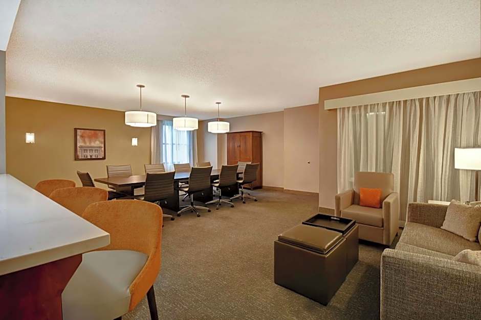 Embassy Suites By Hilton Hotel Little Rock
