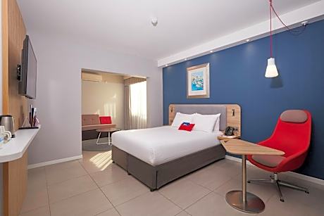 Double Suite with Sofa Bed and Pool Access
