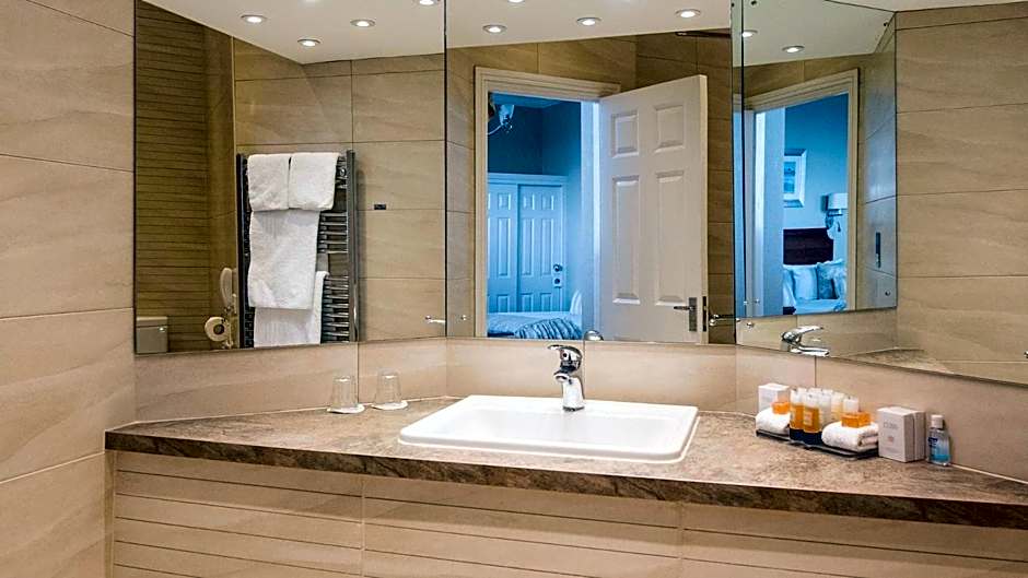 The Victoria Hotel & Source Spa