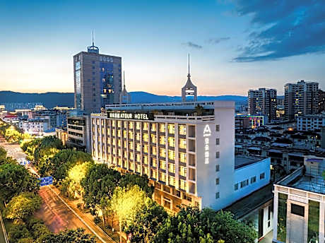 Atour Hotel Mile Avenue Huquan Ecological park