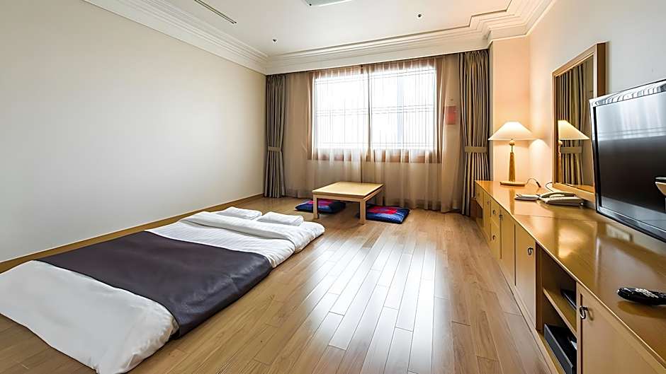 SHANGRIA BEACH TOURIST HOTEL