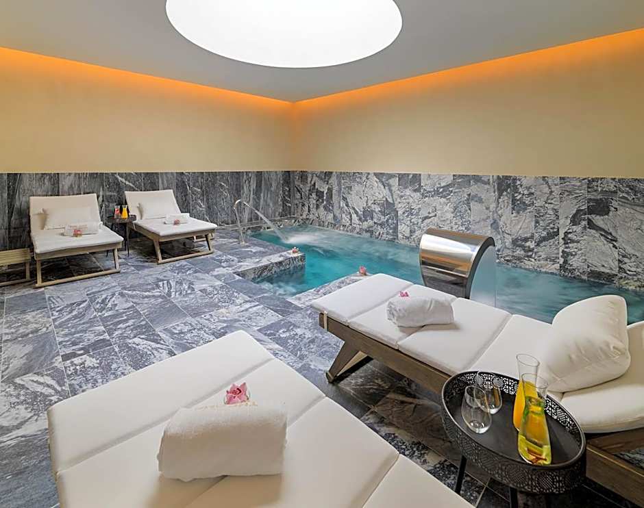 The One Palácio da Anunciada