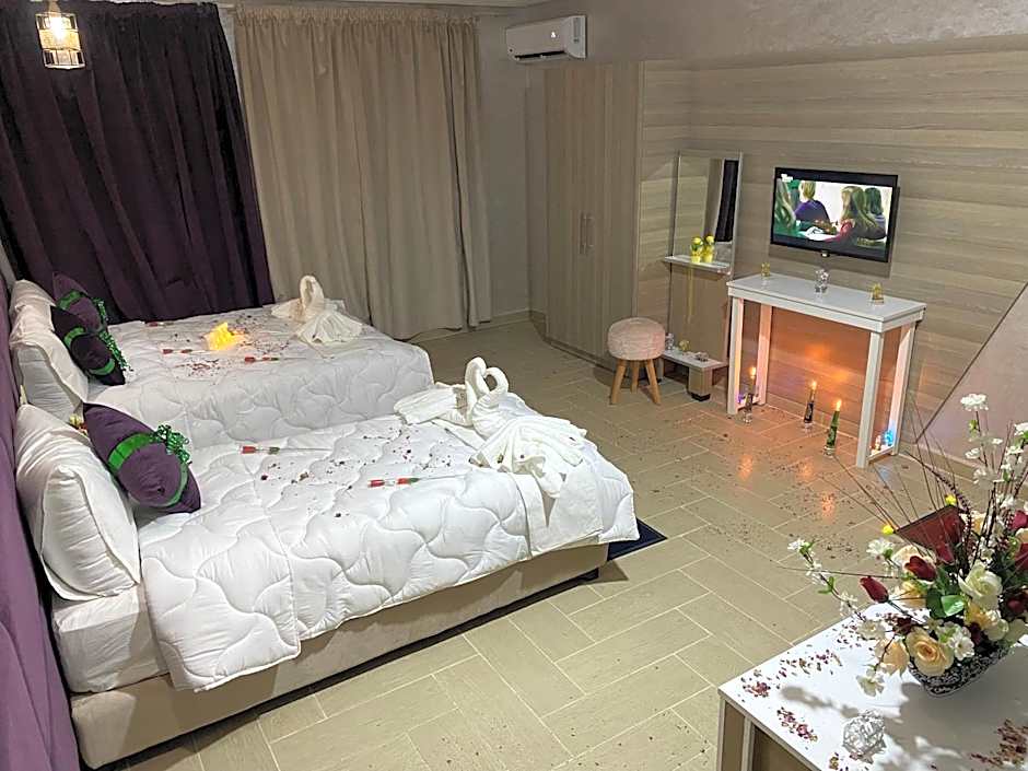 Photo 1 of 8 of Suite