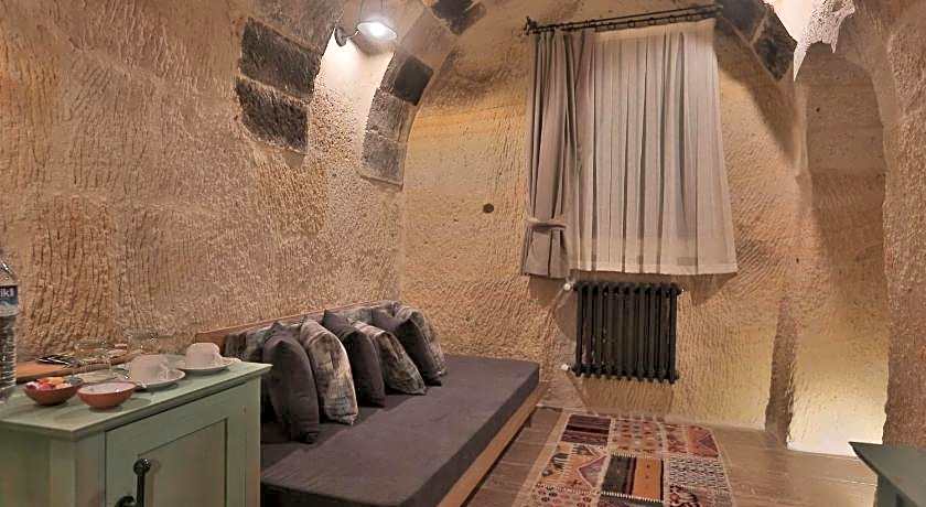 Acropolis Cave Suites