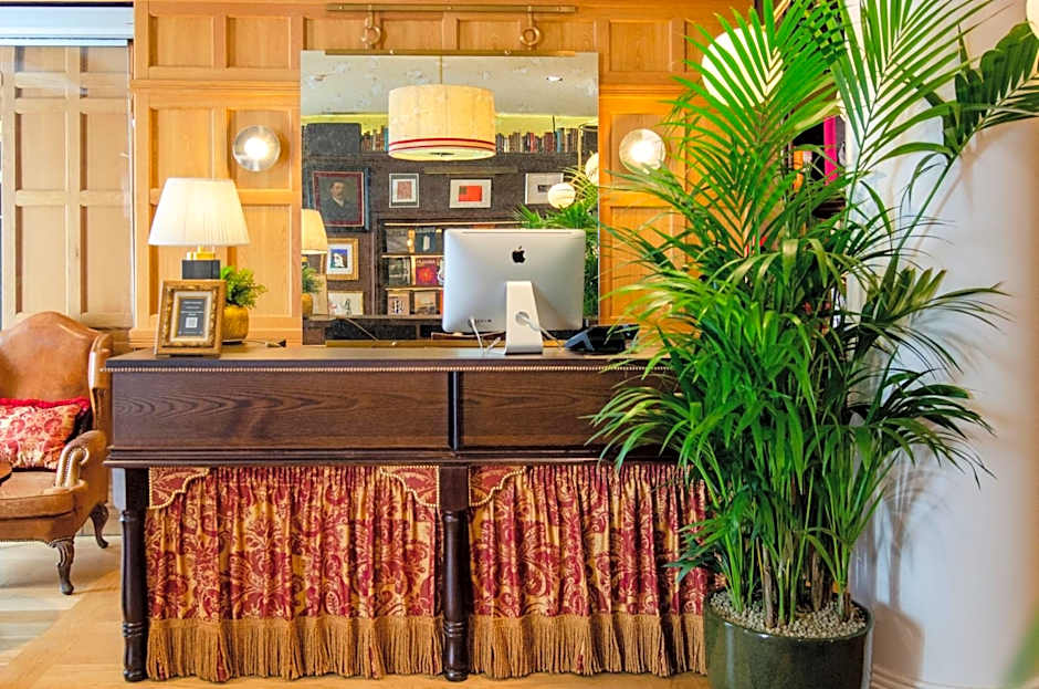 Browns Boutique Hotel