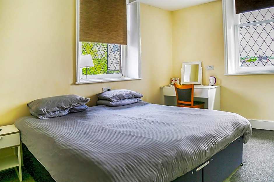 OYO Castle Hotel, Accrington