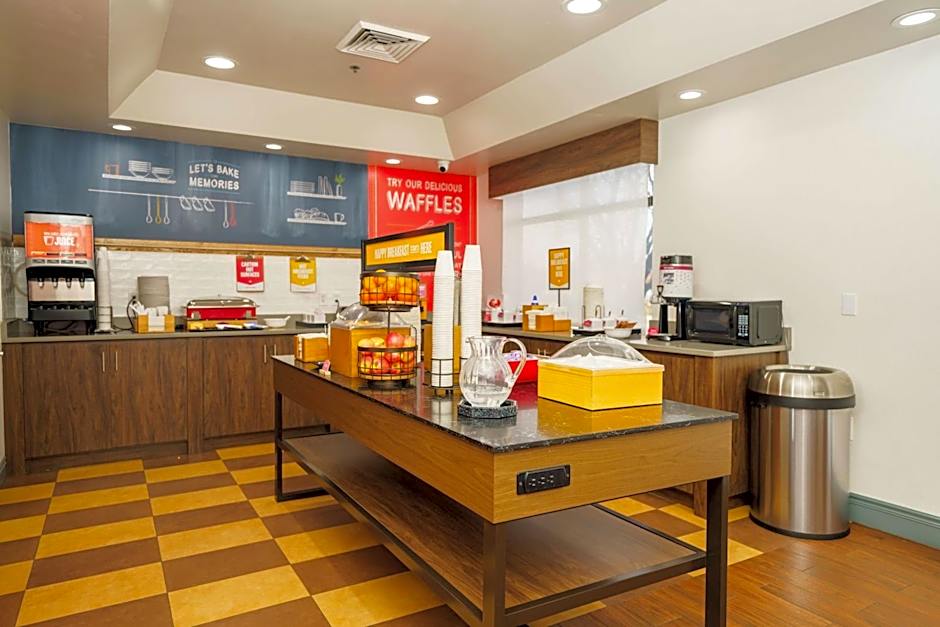 Hampton Inn By Hilton Hutchinson