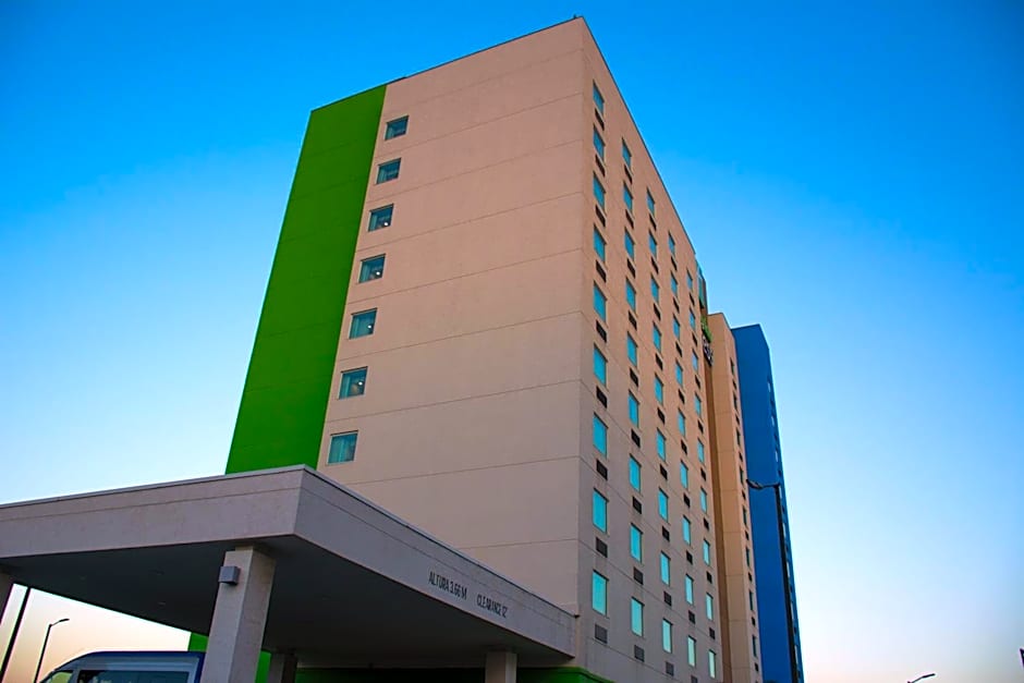 Holiday Inn Express Saltillo Zona Aeropuerto By IHG