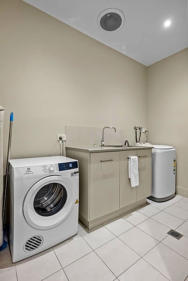 Deep Blue Hotel & Hot Springs