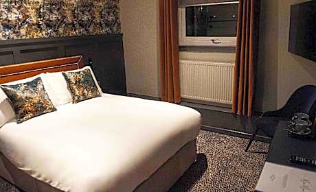 Superior-King or-Twin room-Ensuite