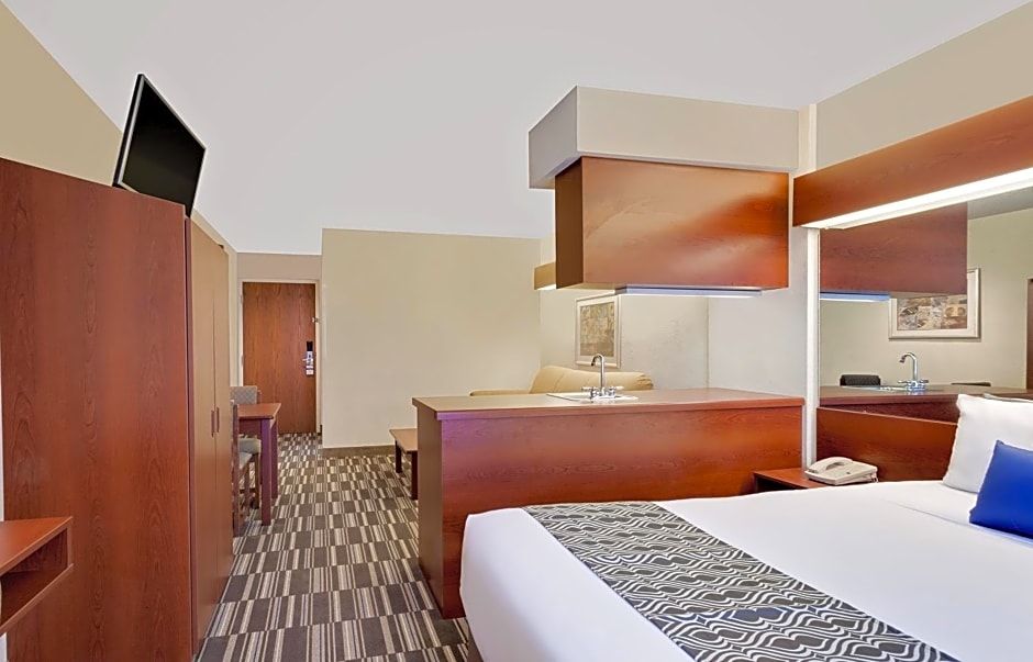 Microtel Inn & Suites By Wyndham Middletown