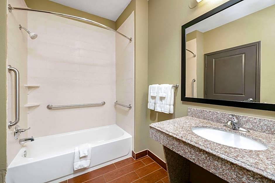 La Quinta Inn & Suites by Wyndham Boutte