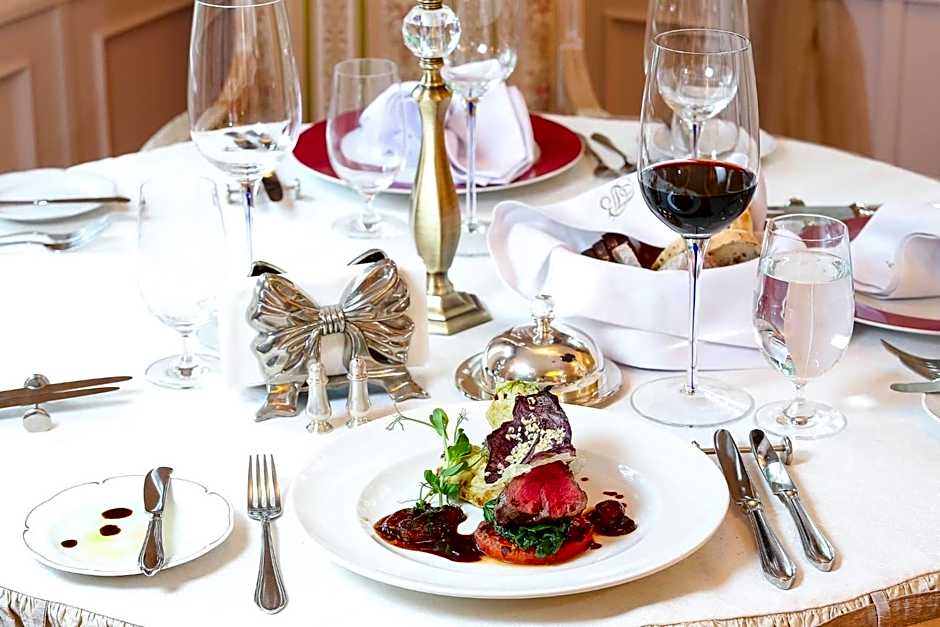 TB Palace Hotel & SPA