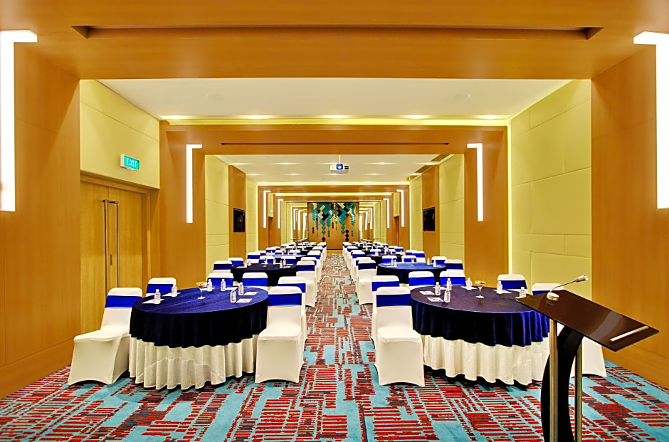 Holiday Inn Bengaluru Racecourse By IHG