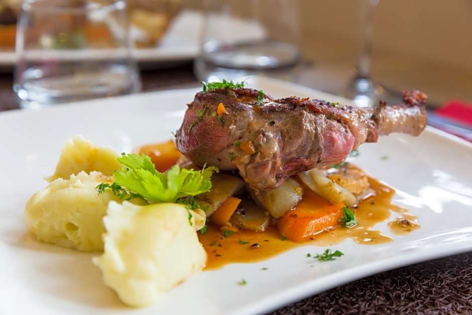 The Originals City, Le Relais des Carnutes, Dreux Ouest (Inter-Hotel)