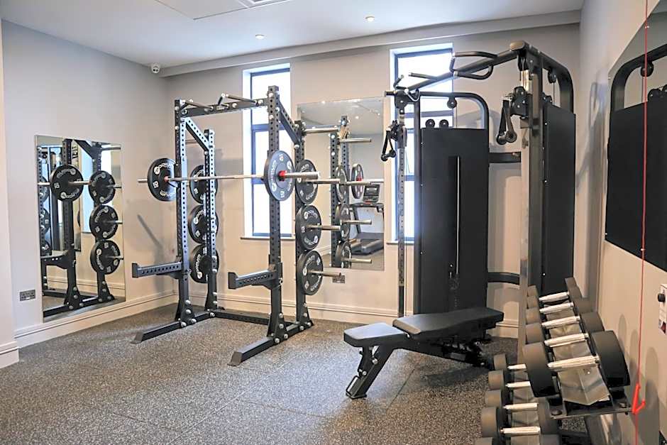 Holiday Inn Express Belfast City Queens Quarter By IHG