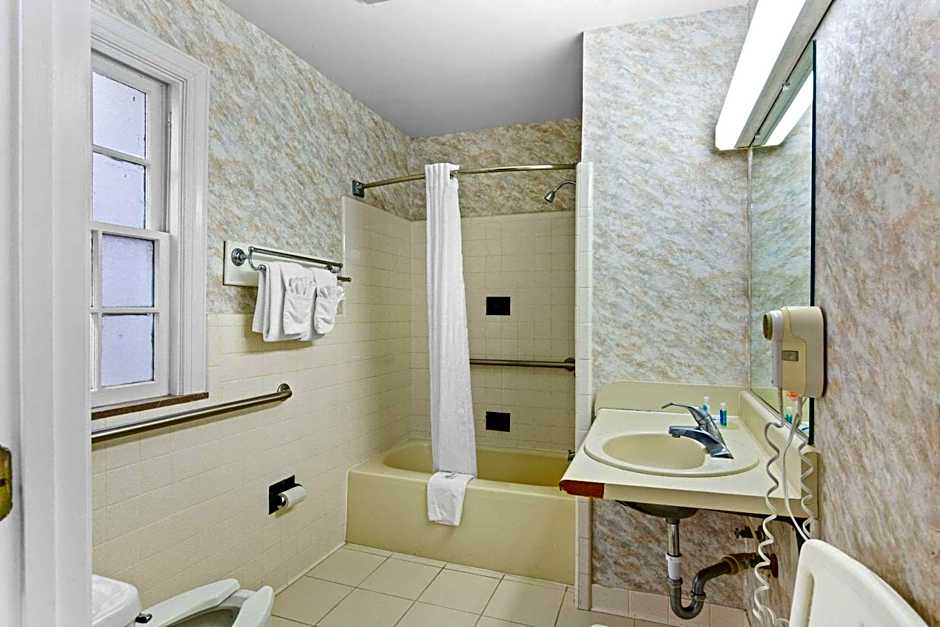 Rodeway Inn Williamsburg Historic Area