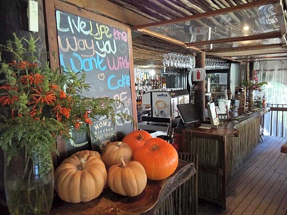 The Riverdeck Accommodation and Backpackers