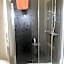 1 Lochness Rooms&Hostel