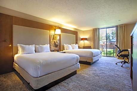 Queen Room with Two Queen Beds and View