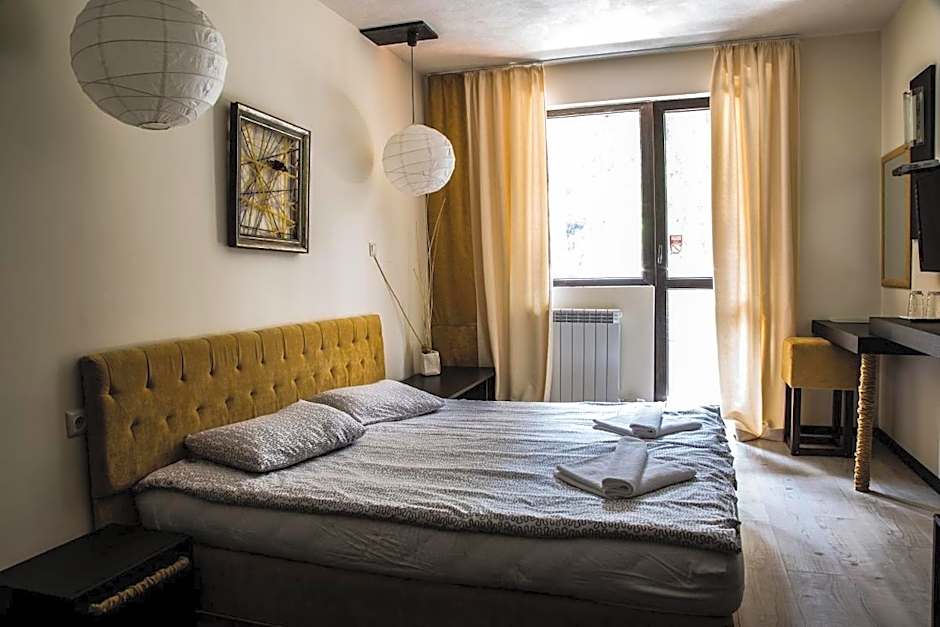 RILA 6ATO Hotel & Restaurant