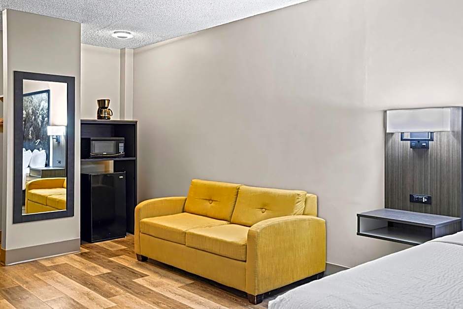 Super 8 by Wyndham Thunder Bay