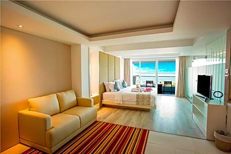 Premium Suite with Ocean View