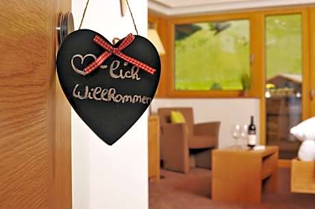 Premium Double Room with Balcony and Mountain View