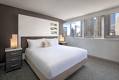 One Bedroom State Suite - King