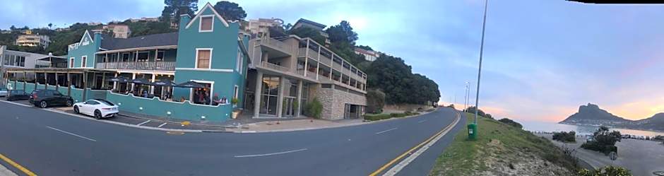 Chapmans Peak Beach Hotel