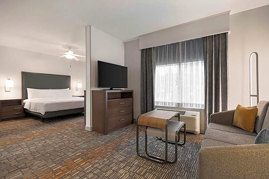 Homewood Suites By Hilton - Charlottesville