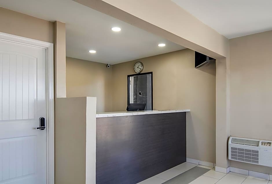 Econo Lodge Waco North I-35