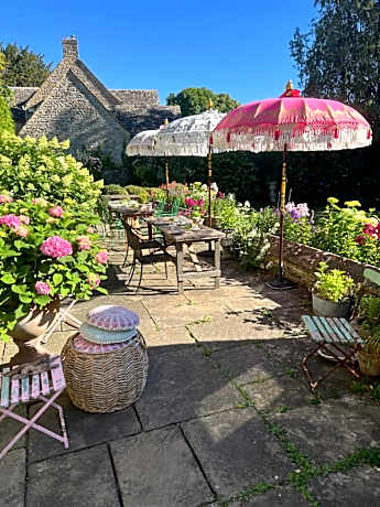 Pytts House Boutique Bed & Breakfast