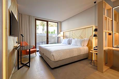 Innside Room with Terrace