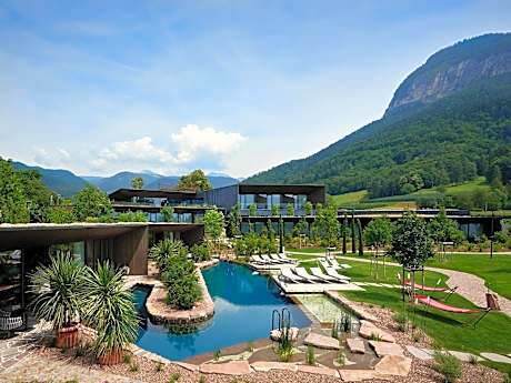 Manna Resort