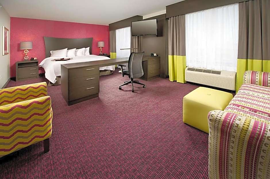 Hampton Inn By Hilton & Suites - Buffalo Airport