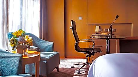 Deluxe Room with One King Bed and One Single Bed