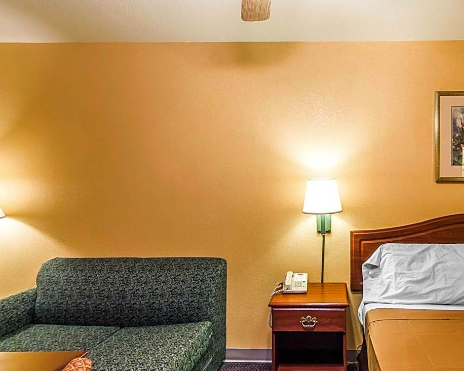 Econo Lodge Bartlesville Hwy 75