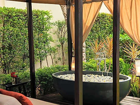 Garden Suite with Two Single Beds