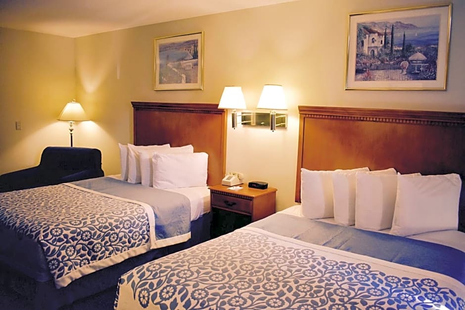 Days Inn by Wyndham Anaheim Near the Park
