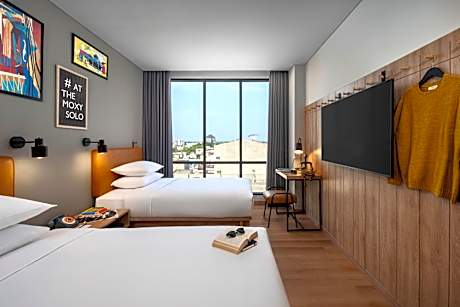 Twin Room with City View