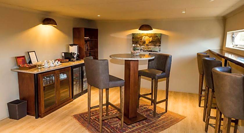 Impodimo Game Lodge