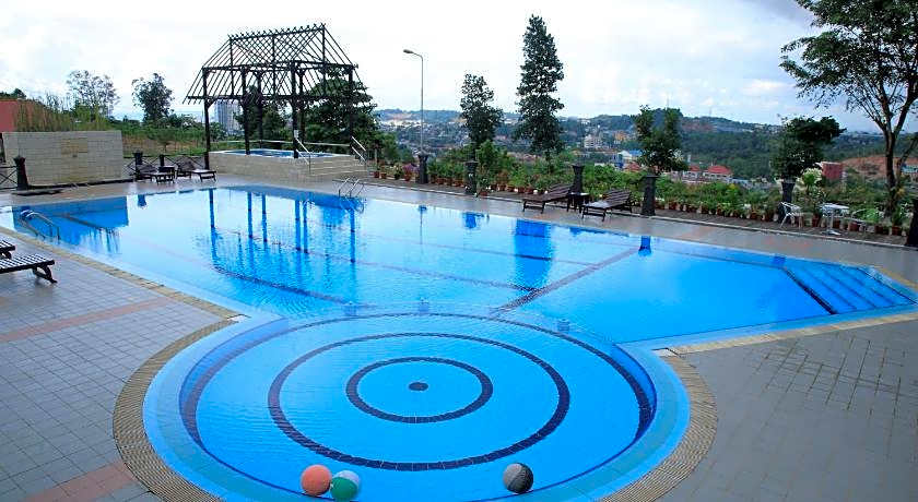 Crown Vista Batam Hotel