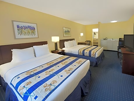Double with 2 Double Beds - Non-Smoking