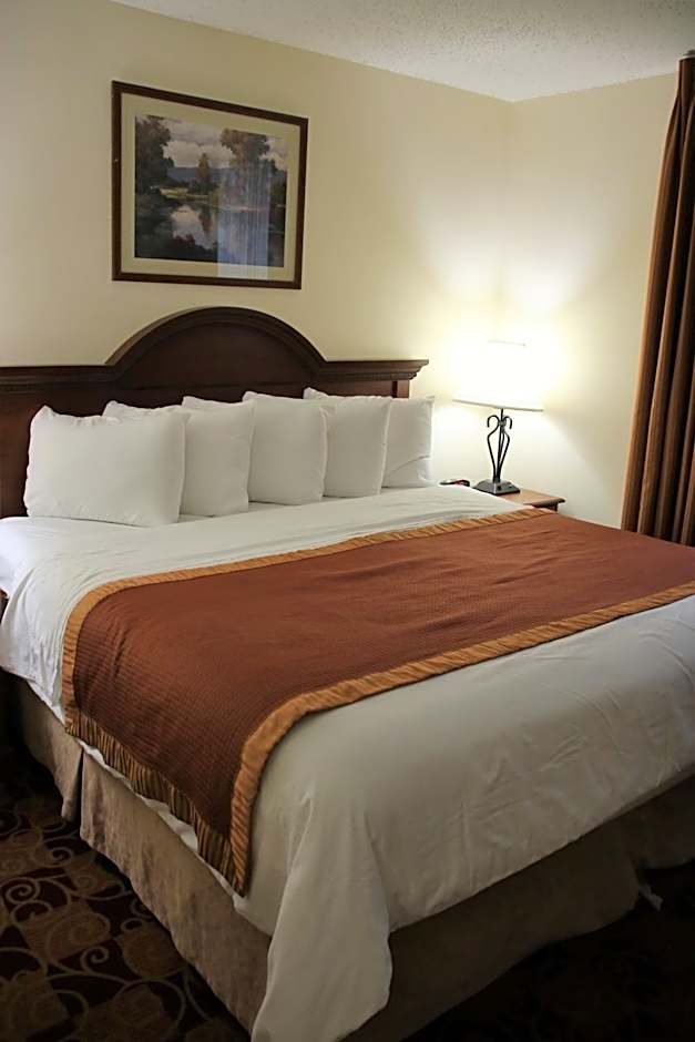 Hawthorn Suites by Wyndham Louisville East