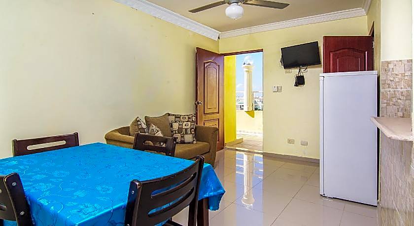 Tropical Island Apartahotel