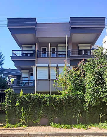 El Mundo Suites