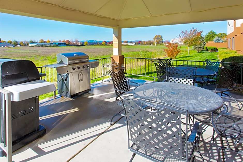 Candlewood Suites Medford By IHG