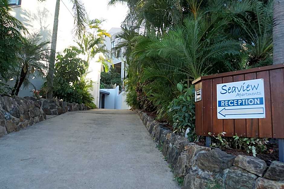 Airlie Seaview Apartments