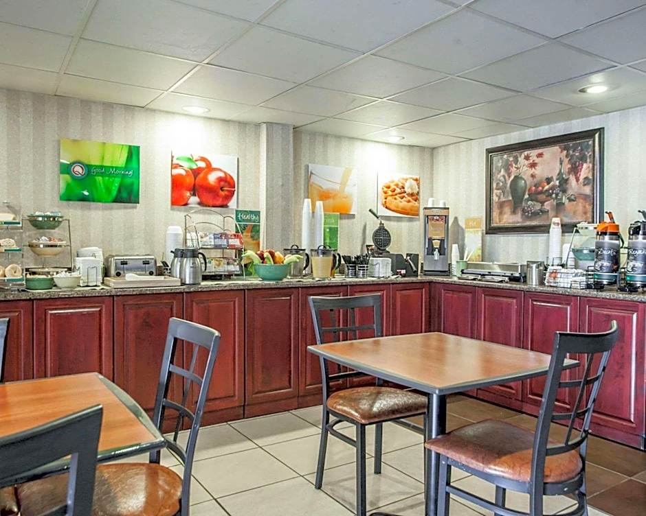 Quality Inn Aurora - Naperville Area